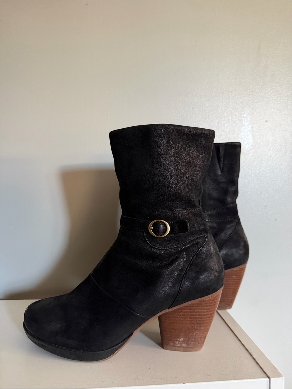 Classic Black Mid-Calf Suede Heeled Boots EU 40/US 9.5